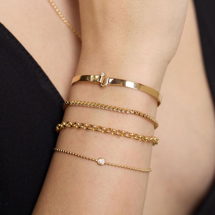BRACELET